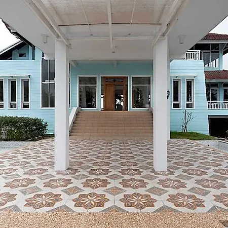 Girihill Farmhouse